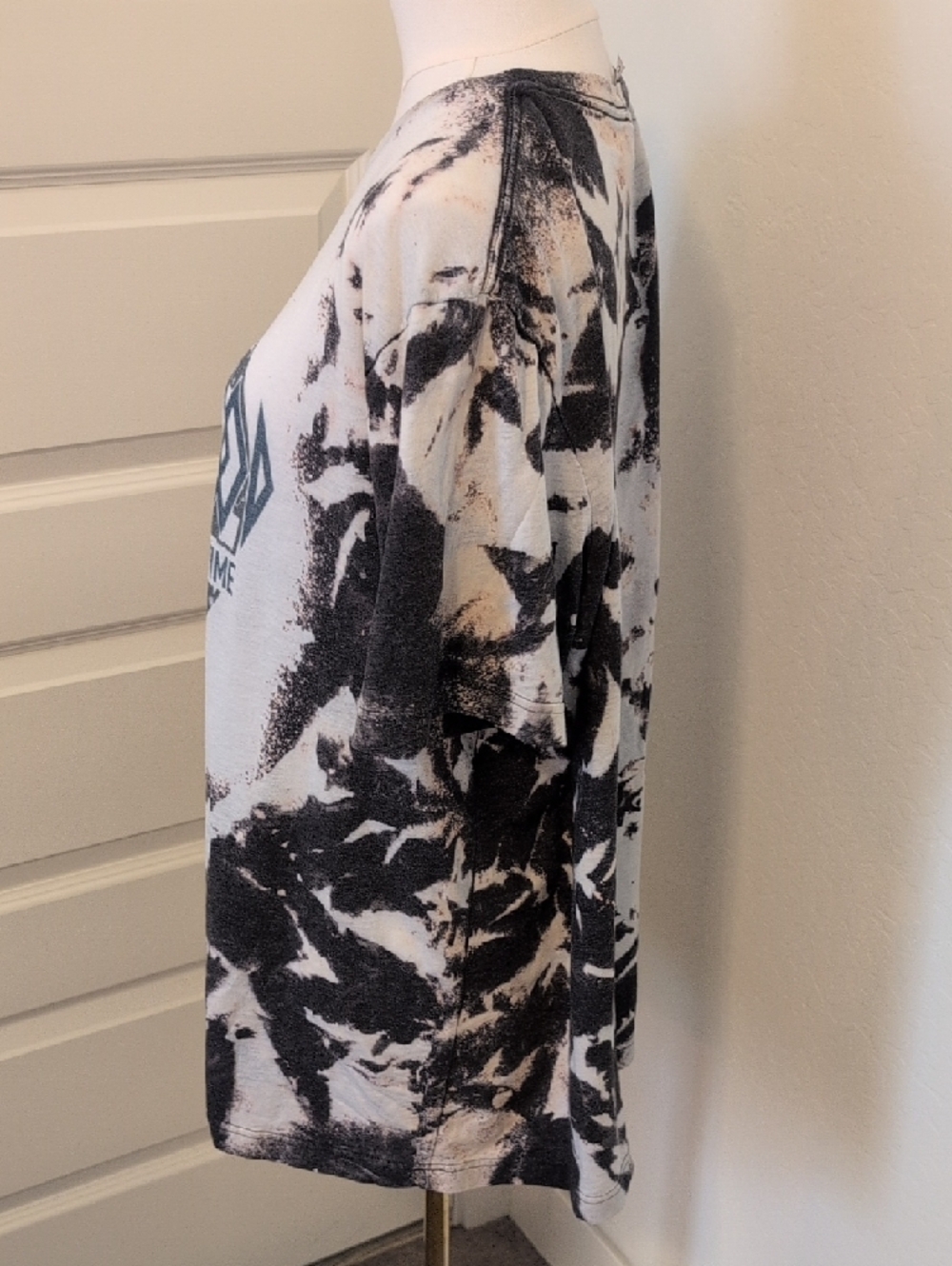 Motherhood Graphic Checkerboard Tee Black and White Tie Dyed Size 2X - Picture 3 of 9